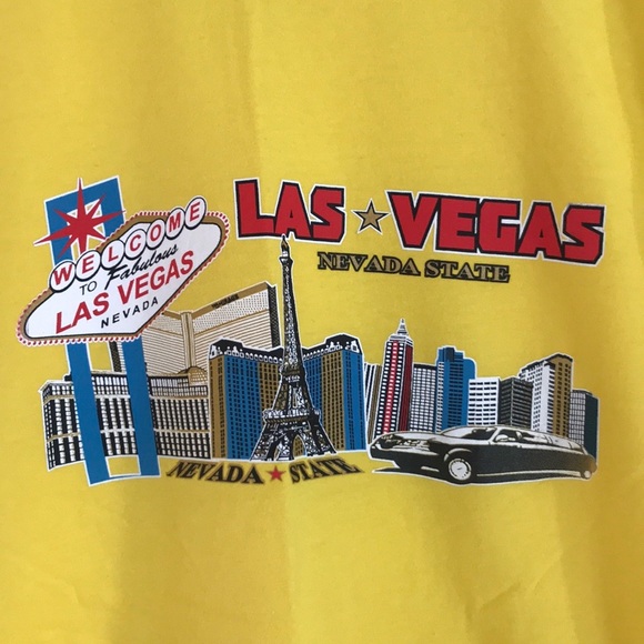 🐥4/$30🐥New: 3 Las Vegas graphic T-shirt bundle - Picture 5 of 9